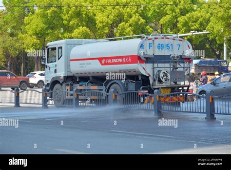 what are they spraying on the roads in china